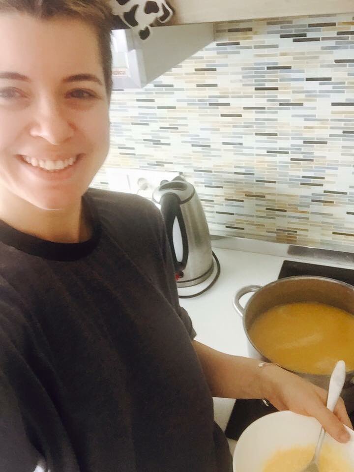 Evet, balık çorbasının terbiyesini de ekledikten sonra şimdi imza günü için hazırlanabilirim😀 Günaydın herkese...