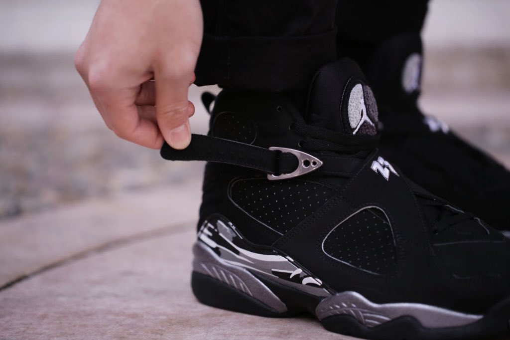 YrnVashawn's tweet photo. Ughhπβ«οΈβπ£ Must cop of 2015 #kiksonfire #DubNation #Jordan https://t.co/GnNzWRSFB6