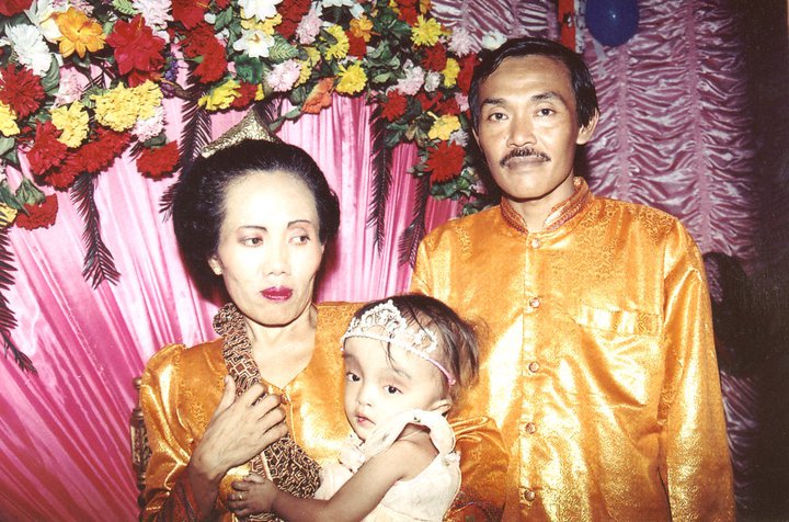 TRIIRIANTO2's tweet image. Ulang tahun ke 2 Putri tercinta.