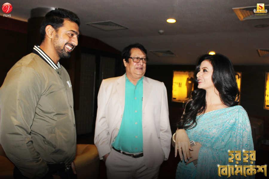 SVFsocial's tweet photo. #HarHarByomkesh #Premiere pics....
https://t.co/6Q2pEbl79f https://t.co/84yy6bczf7