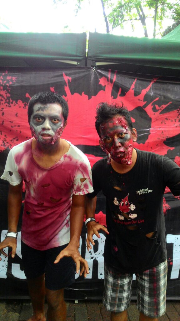 GoersApp's tweet photo. Beware! The zombies are ready to distract you at #rfylid today! https://t.co/T2r433gJ9R