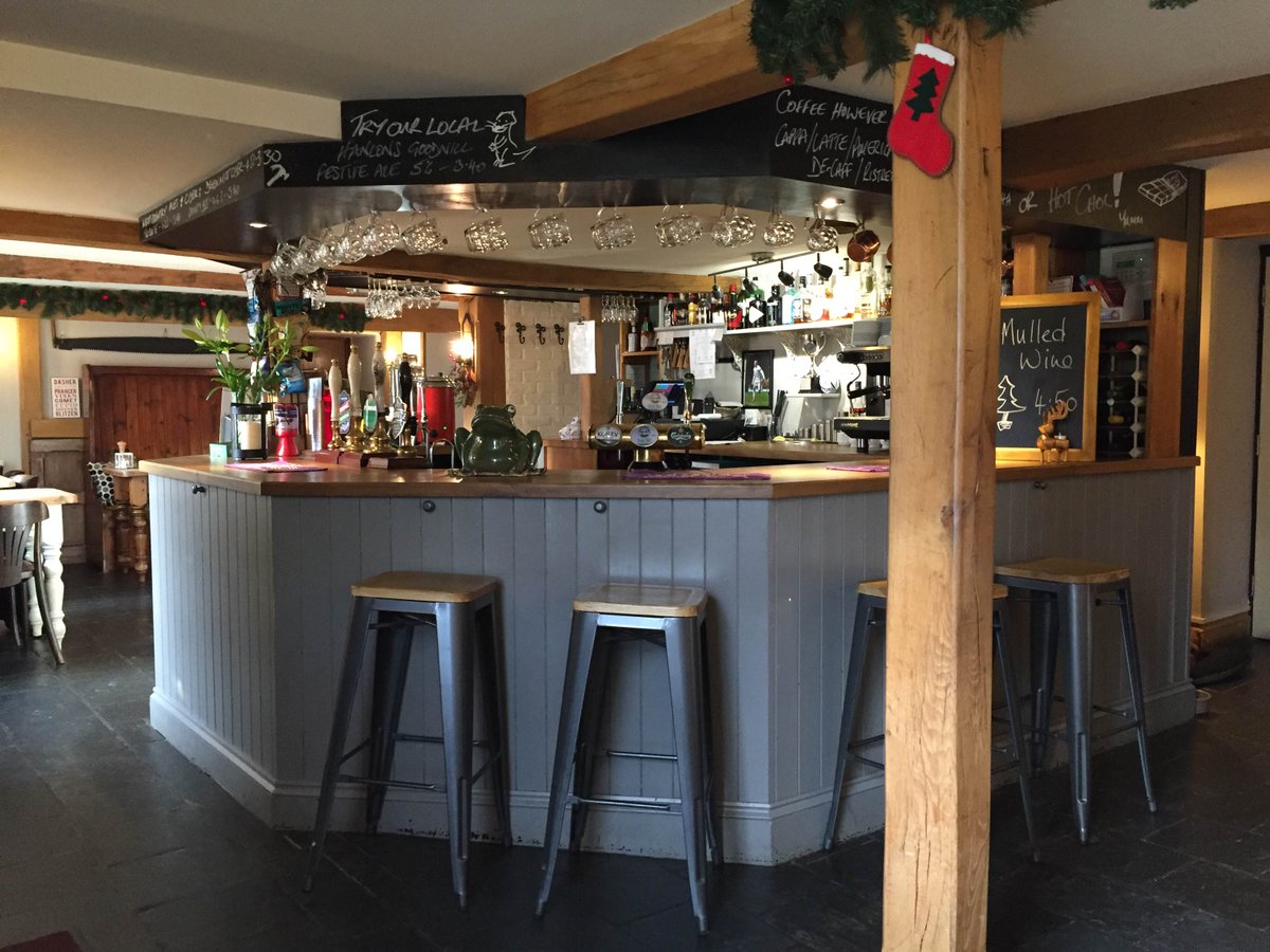 MichelinGuideUK's tweet photo. Christmas present idea? Find plenty of pubs like @TheLazyToadInn in the #EatingOutInPubs
#MichelinGuide2016 https://t.co/2it0RN8Xy1