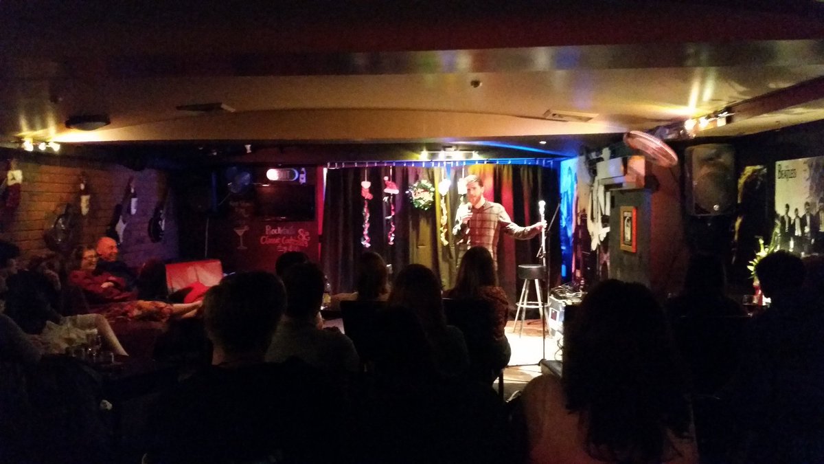 capcomedy's tweet photo. Back from the second half with Host @djsmithereens discussing nanotechnology and what we'd do with it #blindset https://t.co/DDsl4GbLQp