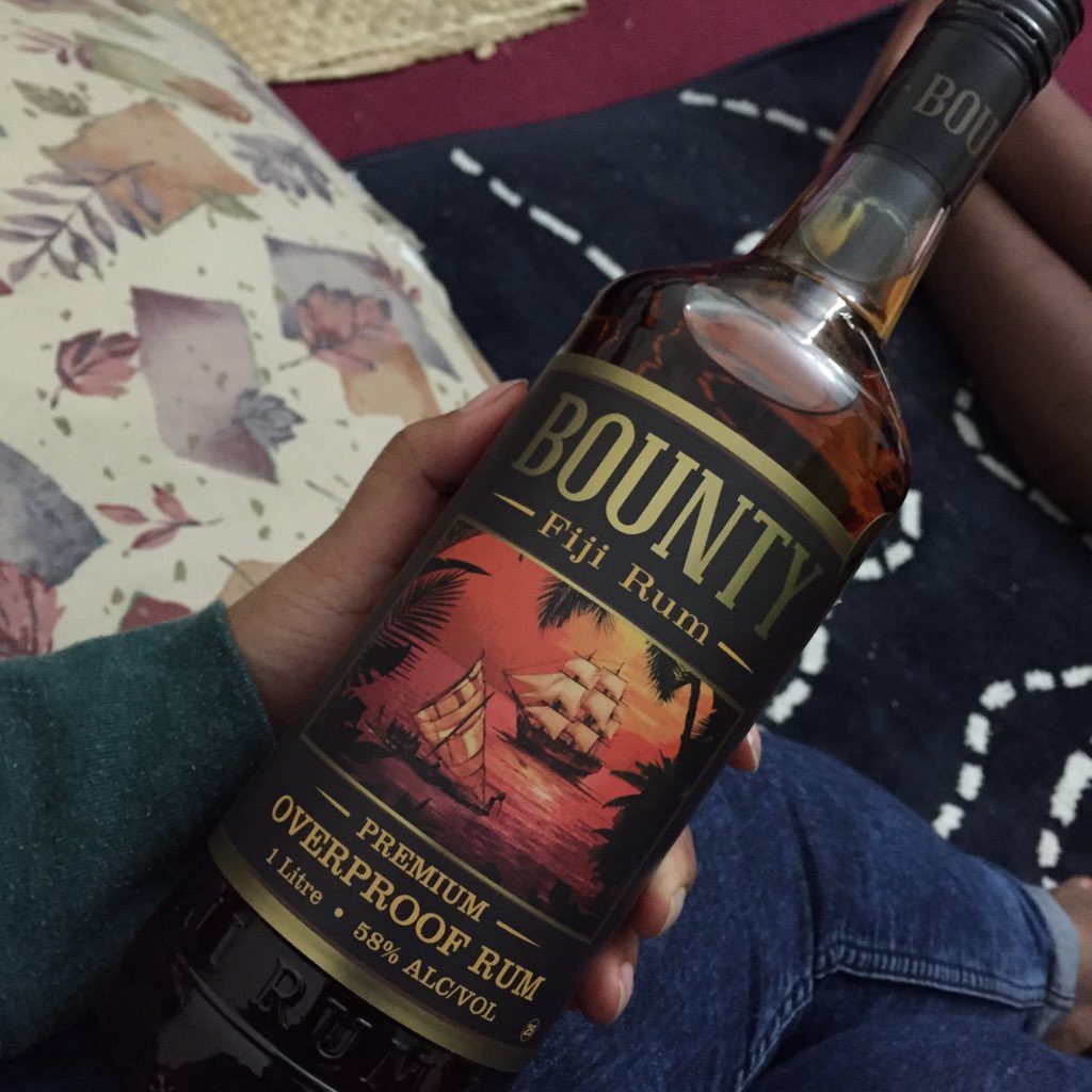 QauqauMonika's tweet photo. That real 🔥🔥🔥 #YallAintBoutThisLife #IAintAboutThisLife #KnockOutInOneSecond #HangoverForDays #FijiRum #BePrepared 😈 https://t.co/3AhFb5cZWg