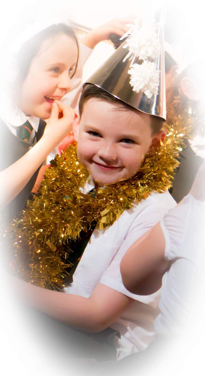 scarymonkeydani's tweet photo. @DannyLenaghan corey in his nativity play https://t.co/fk29FSDq1G