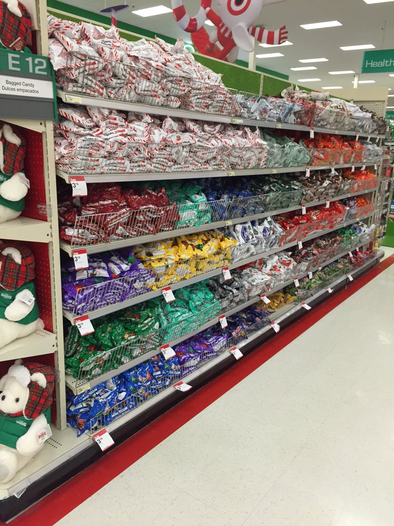 #T1517 is ready for our guests this morning! Only 6 days of shopping left #G391DrivingSales <a href="/CrosslinKatie/">Katie Crosslin</a> <a href="/HaleyTgt/">Haley Harrington</a>