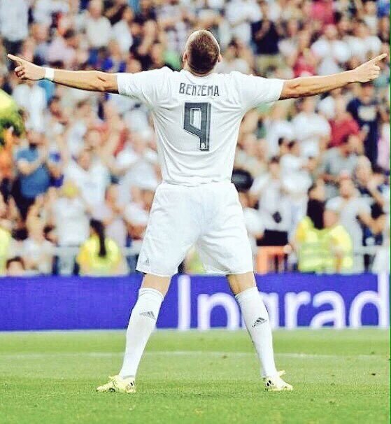 Felicidades, genio <a href="/Benzema/">Karim Benzema</a>