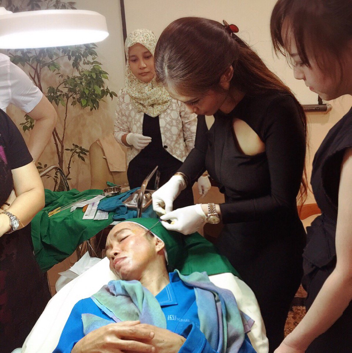maya_audy's tweet photo. Treadlift mint lift Asia #doctor #workshop https://t.co/KR7zSspbcN