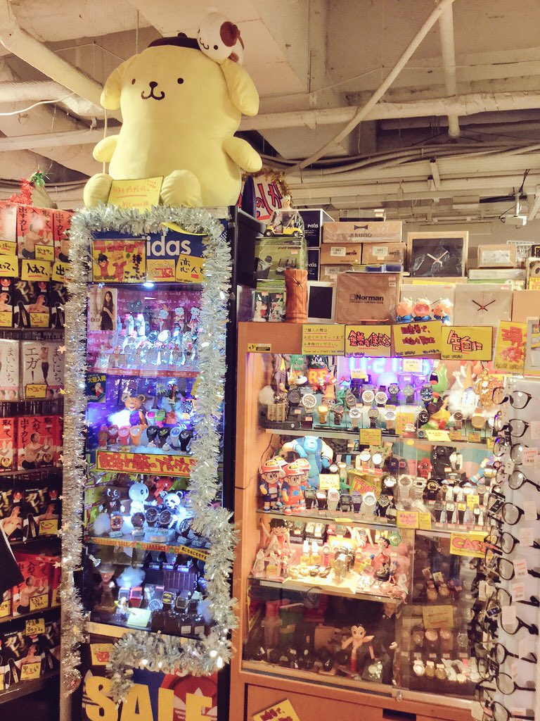 ヴィレッジヴァンガード柏マルイ Vvマルイ柏vat店は 図書カード 図書券 商品券 クレジットカード ご利用いただけます クリスマスまであと少し プレゼントの準備はできていますか 変なモノや ちょっとリッチなお品まで たくさん取りそろえて