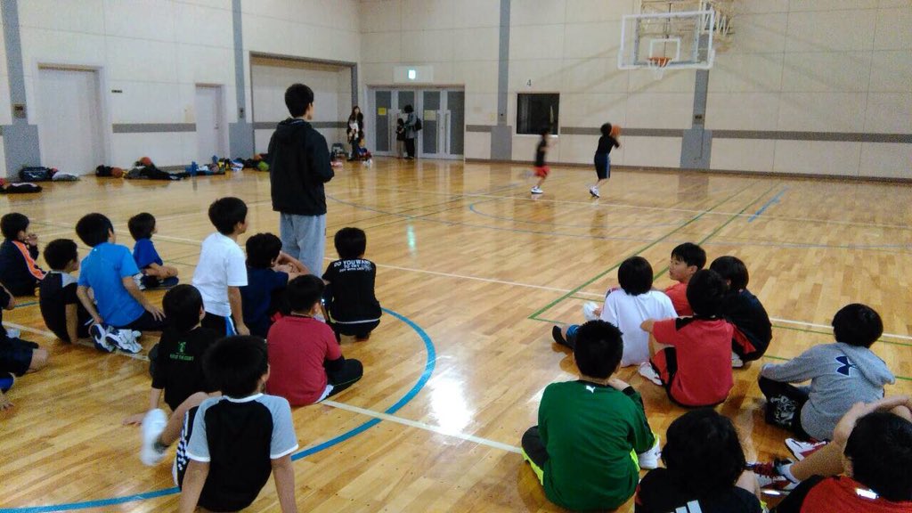 Union_basket's tweet photo. 今週は今年最後の練習でした！
来年もみんな元気いっぱいで頑張っていこう！
#桶川#ユニオンスポーツクラブ#バスケット教室 https://t.co/dSsOOfMBbk