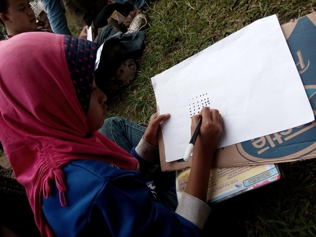 Titik-titik sebelum buat batik, punya Eva #KBMBUBAT #MDPBERBAGI