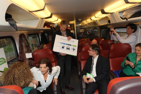 Wrapup wagon #Vervoer: 'Met 10% meer fietsers is fileprobleem opgelost.' buff.ly/1OdVHH5 #GroeneTopTrein