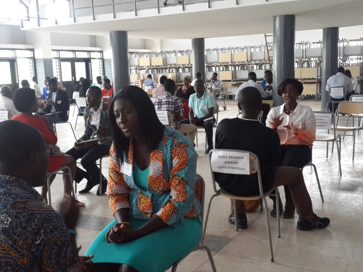 Barcampaccra's tweet image. Speed Mentoring session ongoing. Join us at the Central Cafeteria. Uni of Ghana. #BcAccra