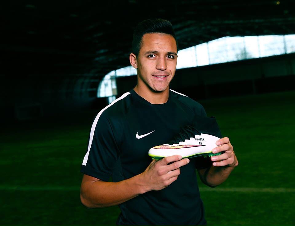 Happy Birthday to the one and only Alexis Sanchez! 