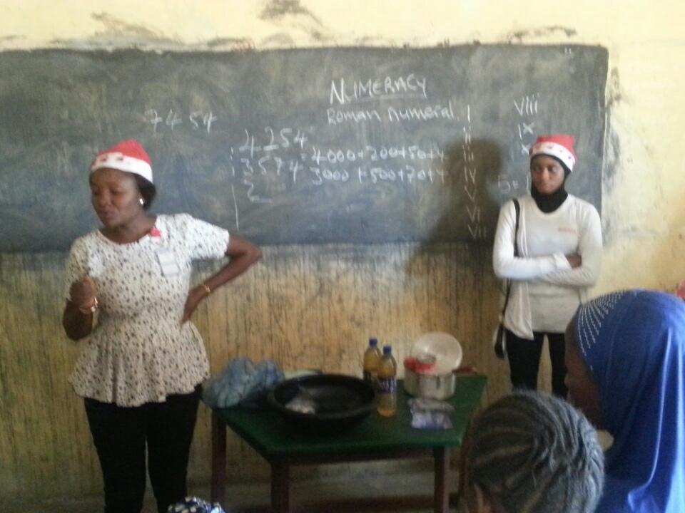 MirandaBassagi's tweet photo. Mrs Adeniran teaching the girls how to make snacks @SDGsACT @SdgsChildren @sdgsnigeria #Endhungerproject III https://t.co/fbMNH6kfv2