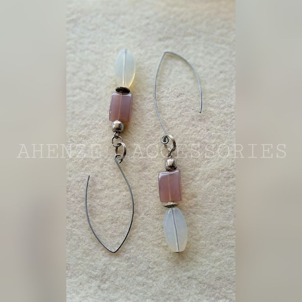 Ahenzeherself's tweet photo. #AhenzeAccessories #DecemberDealsWithAhenzeAccessories #sales Was -#10cedis Now- #5cedis https://t.co/hAfqmVXDMM