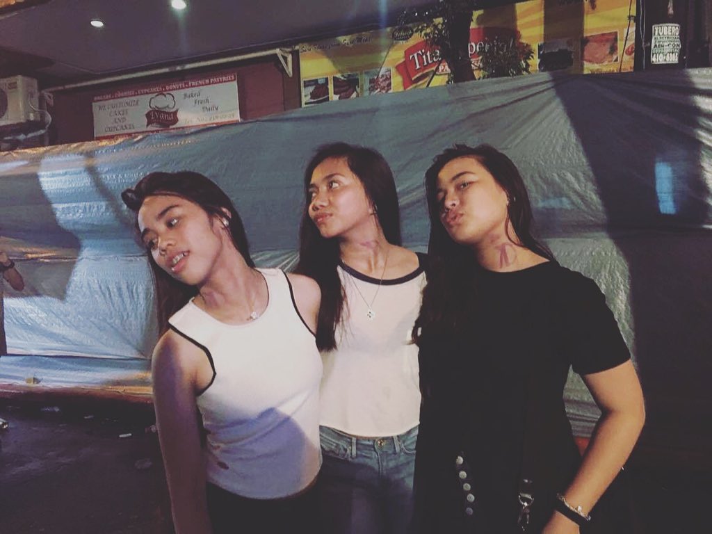 vytingcoandee's tweet photo. πππ #afterpaskuhan2015 #afterpaskuhan #kdprod https://t.co/wScbq8NcJc