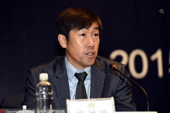 voetbalzonenl's tweet photo. ADO komt na gesprekken met Hui Wang met ‘sluitende begroting’ #hongbo https://t.co/0RllOi0M6H https://t.co/9eN1si4jKP
