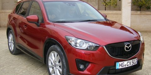 Компанией Mazda представлен обновленный кроссовер типа 2016.5 CX-5 https://t.co/qf87ra9Za3