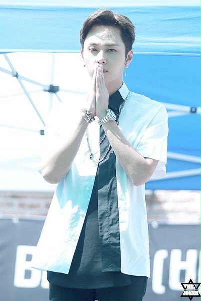 b26912's tweet photo. #HappyJHDay https://t.co/xkTVEKLGWe