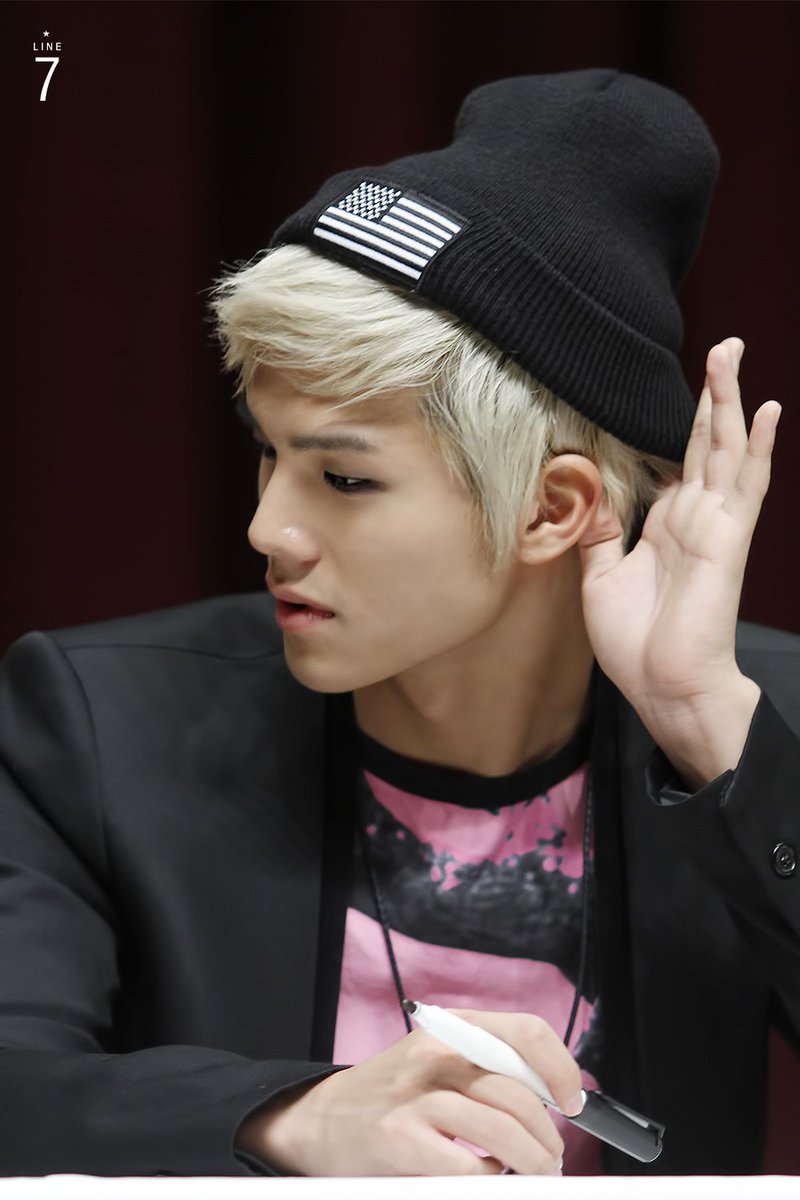 20130922 수원 영풍문고 팬사인회 #틴탑 #캡 <a href="/TEEN_TOP/">틴탑(TEEN TOP)</a> cfile25.uf.tistory.com/image/2769B150…