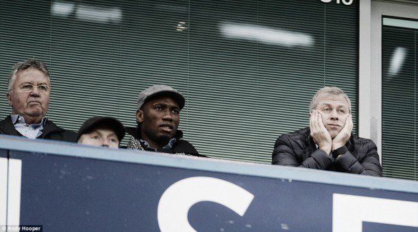 Hiddink, Drogba dan Abramovich Hiddink, Drogba dan Abramovich