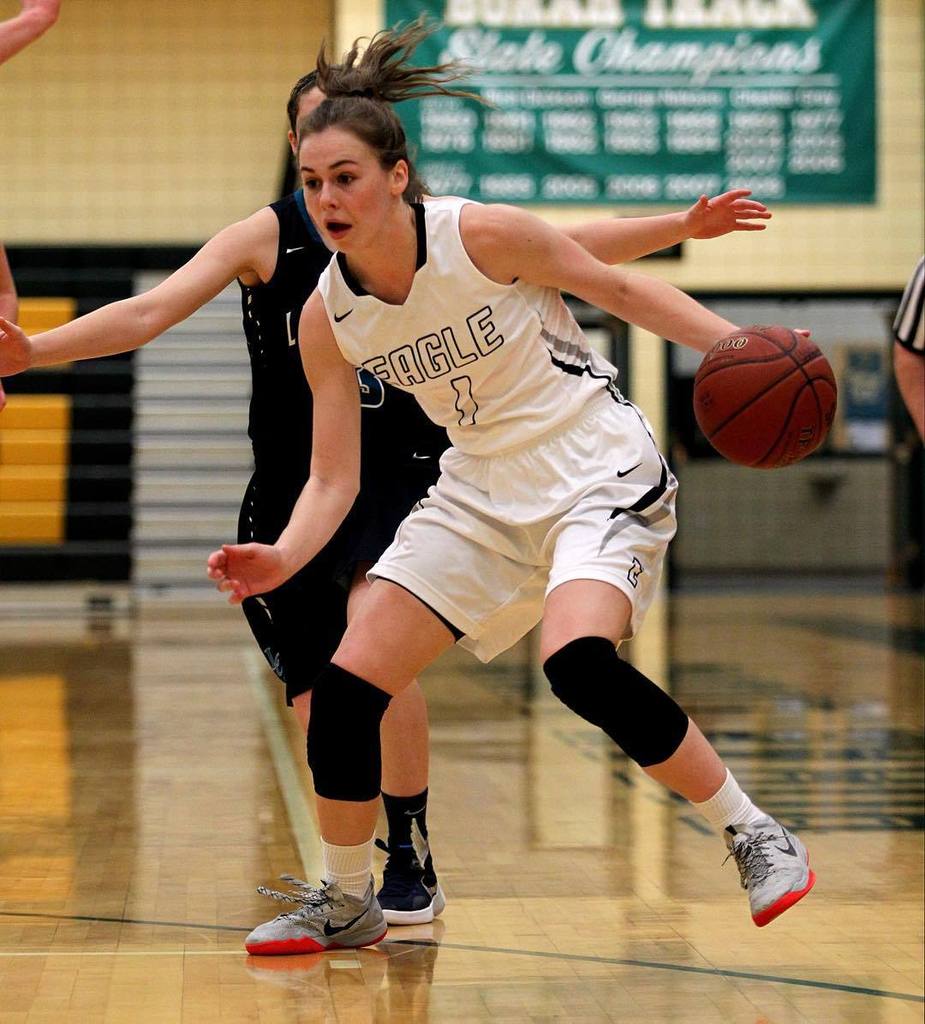 SteveConnerfoto's tweet photo. #Timberlion Tourney - @LCHS__Athletics vs @EagleLadyHoops 10:00 at Borah - @idahosports @idhsaa @idahodairy https://t.co/ovwK0H5ciZ