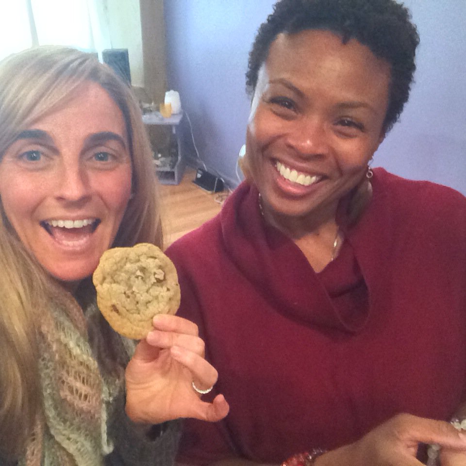 NJGirl4Health's tweet photo. #cookiesandconversations @sampoppnyc @TracyRobinWR @SgambelloneLisa https://t.co/10ASzoQP0G