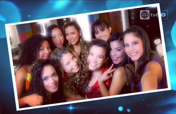 PieriZignago's tweet photo. Las extraño! Después de tiempo nos veo juntas aunque sea por aquí 😋❤️ #VBQ #americatelevision #friends @ale_fuller https://t.co/lXu3QE5yGm