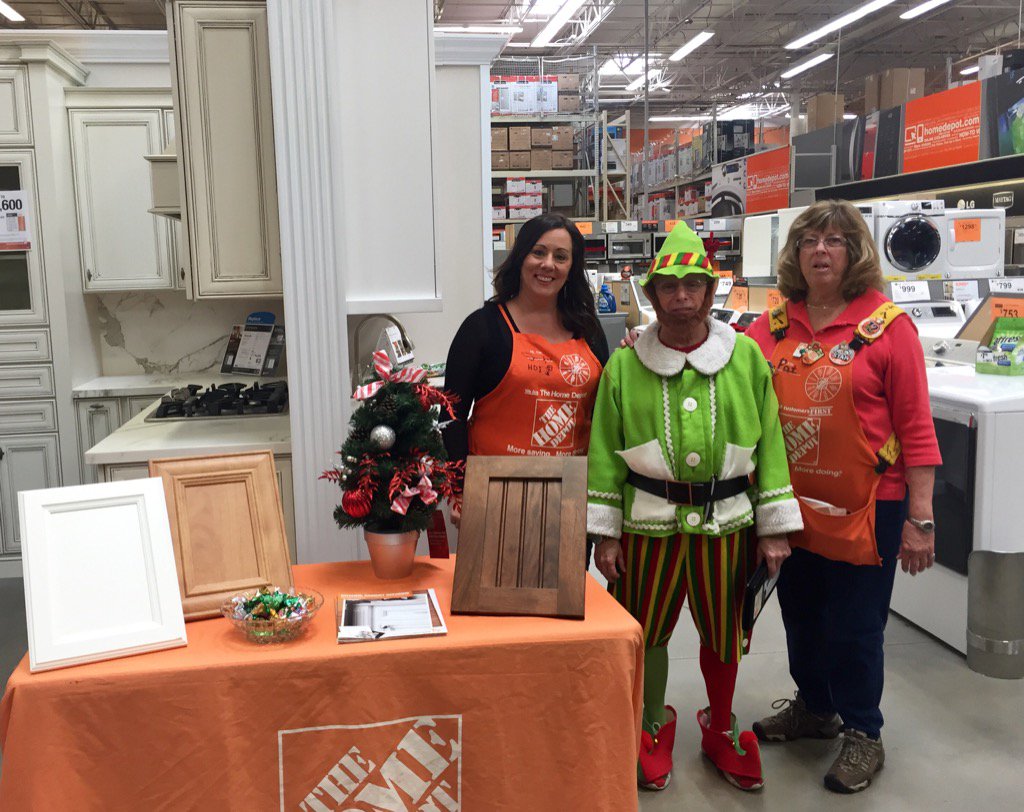 Having Fun w/ the Elfs promoting Cabinet Refacing in Casselberry #262! <a href="/THDRyanSilcott/">Ryan Silcott</a> <a href="/THDJake/">Jake Horton</a>