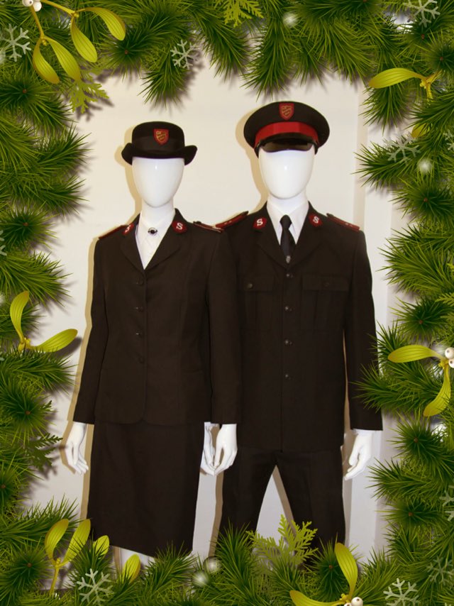 Foxtrotprod's tweet photo. Behind door 19 is the Salvation Army spreading some festive cheer. #costume #costume design https://t.co/YVepgLn4dA