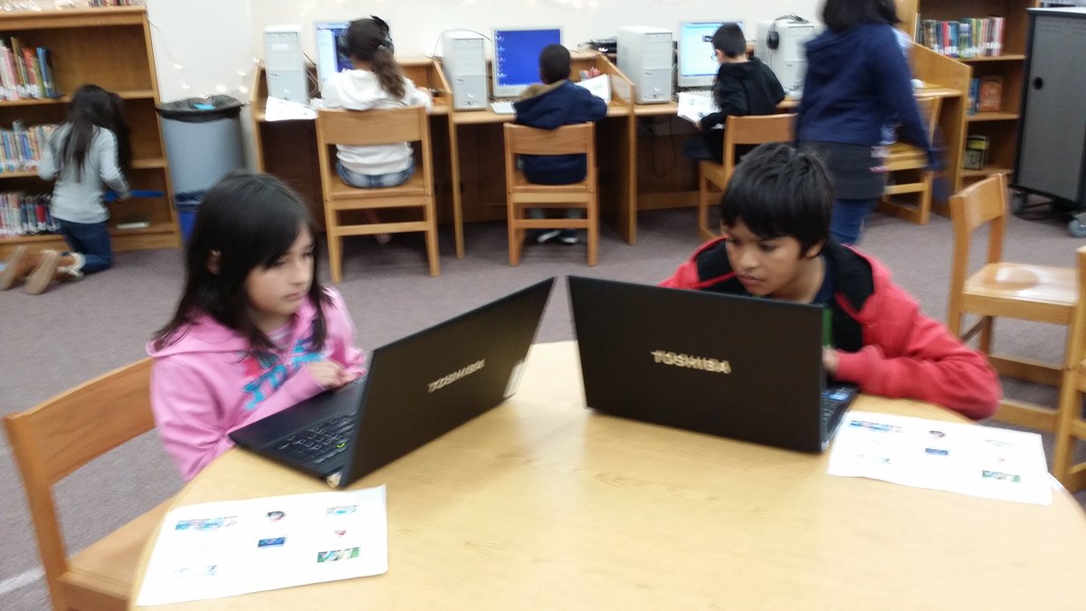 BettyKoonce's tweet photo. @hourofcode @the_seema_shah @MemorialCTA Still coding week later @MemorialPISD. Ss are future software creators! https://t.co/KhO5Q2L7jA