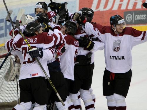 Sportacentrs's tweet photo. Piecas uzvaras pēc kārtas - Latvijas U20 atgriežas elitē! https://t.co/MJGHlMGNKP https://t.co/a8Uc4OIHuu