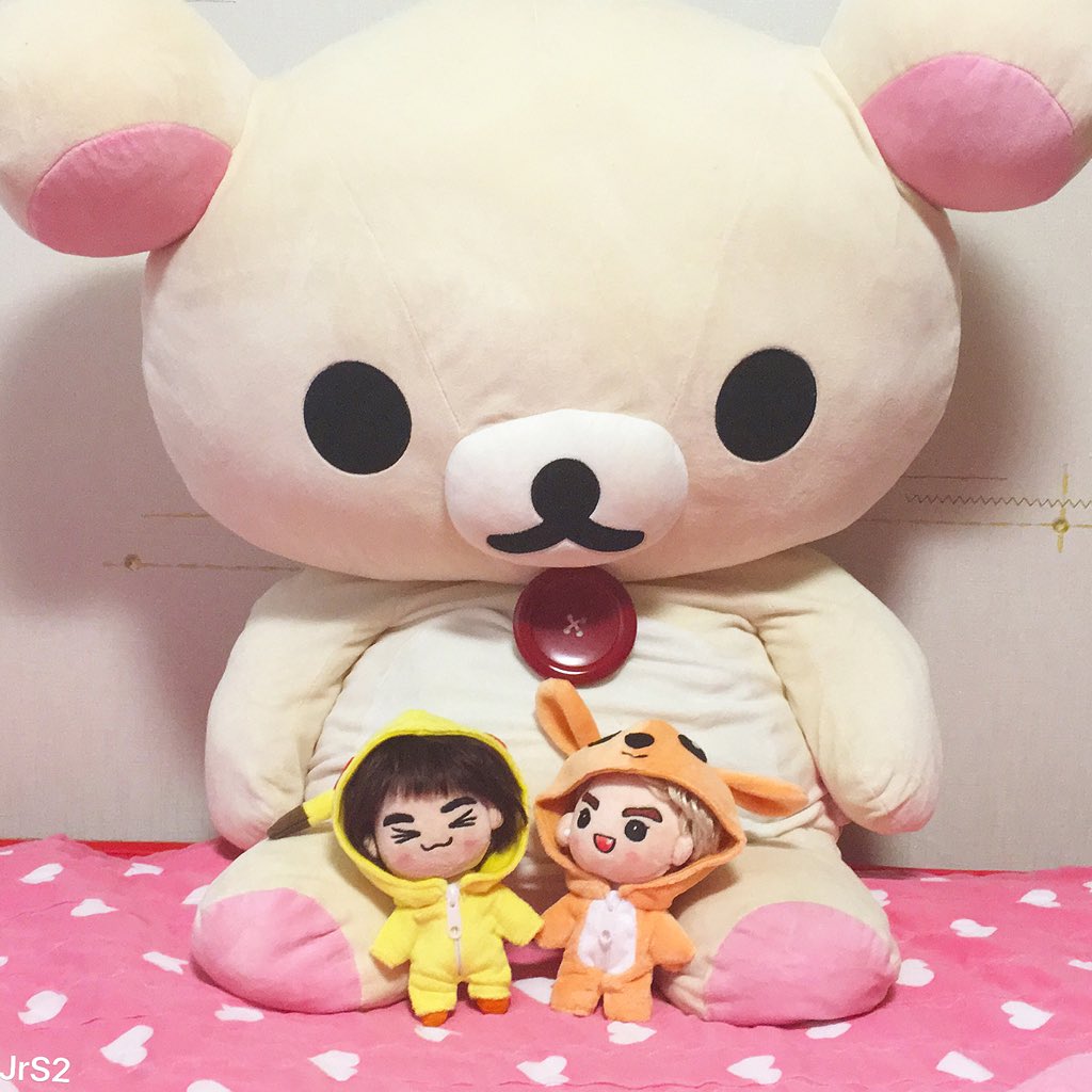 JrS2_JYP's tweet photo. 아잉~따뜻해~~><😘😘💕💕
#Got7doll #주니어 #마크 https://t.co/rIbFNzFvjj