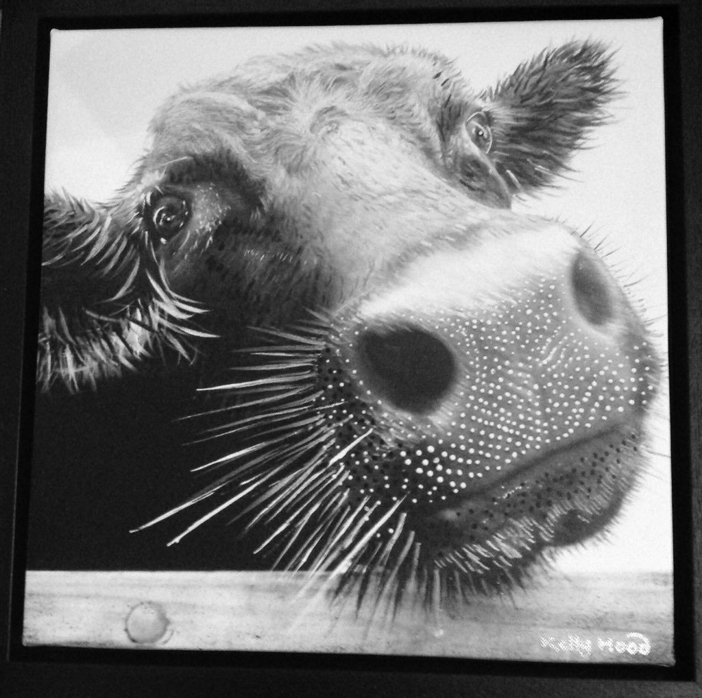 COCOW CHANEL
Limited edition box canvas print framed in black walnut.
€95