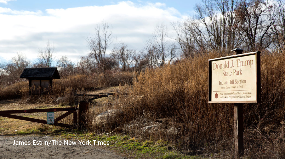 Donald Trump donated the land to New York. Now critics demand that his name be removed. nyti.ms/1T6LQqF