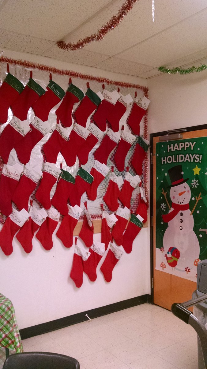 kelswick456's tweet photo. #inspiredbyassociates#readyforholidayfun@johnpridemore12 https://t.co/HcEUQNP05f