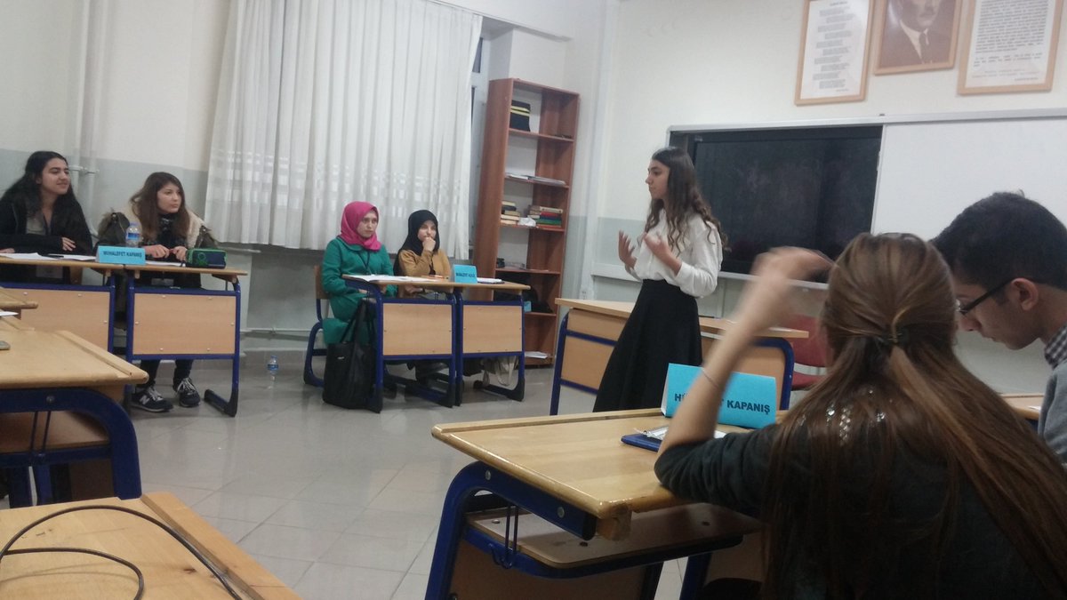 #munazaradedigin Münazarada 2 takımımız karşı karşıya.Başarılar👏👏