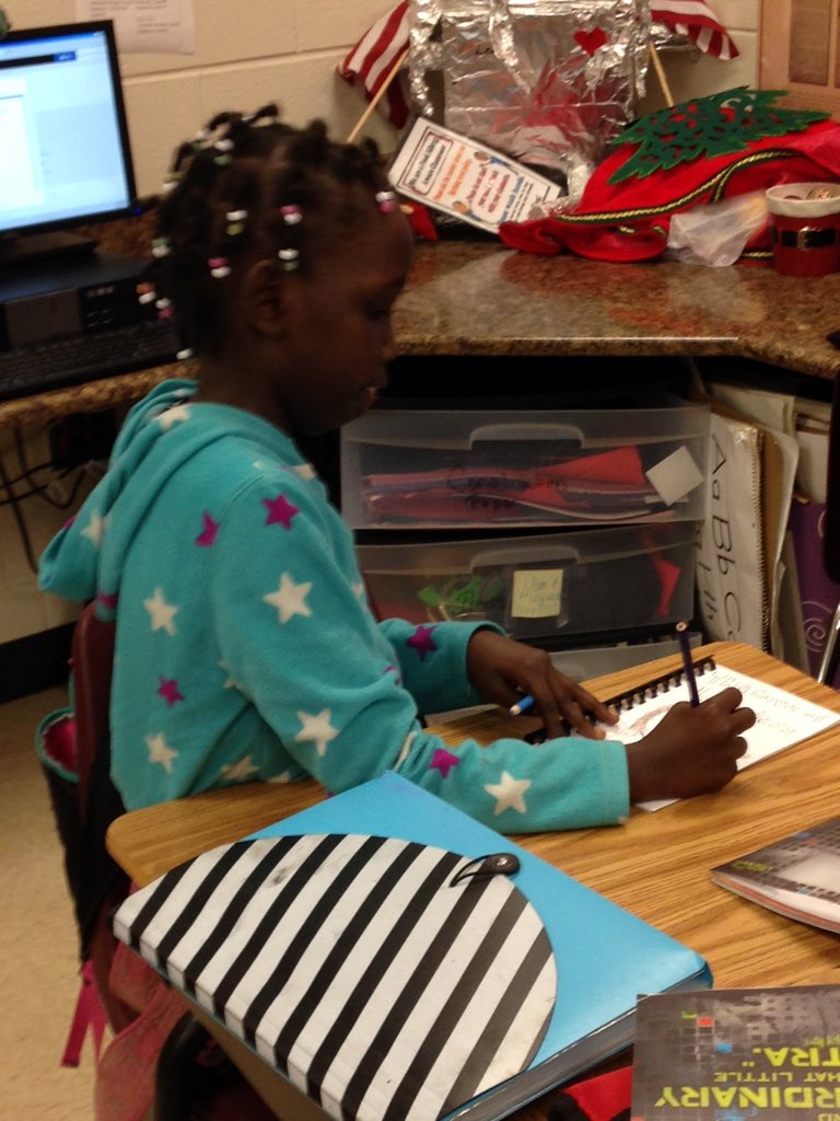 Ivers1127's tweet photo. My little authors!!! #clarkcreekSTEM https://t.co/wRVJBQcv5A