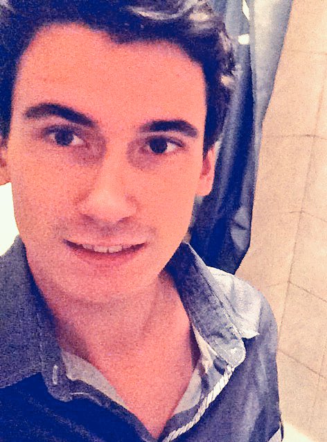 LegrandVivi's tweet photo. Prêt😏 #tinder https://t.co/NFooFDmCFg