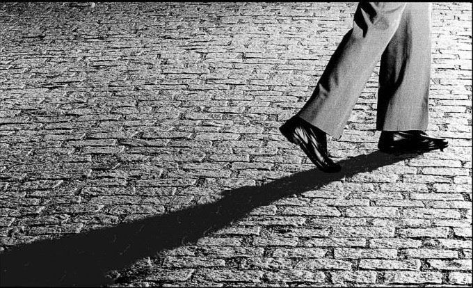 force2970's tweet image. 우리가 살아온 발자취는 그림자 처럼 따라 다닙니다. 매사에 신중하고 조신하는게 최선일 것입니다.