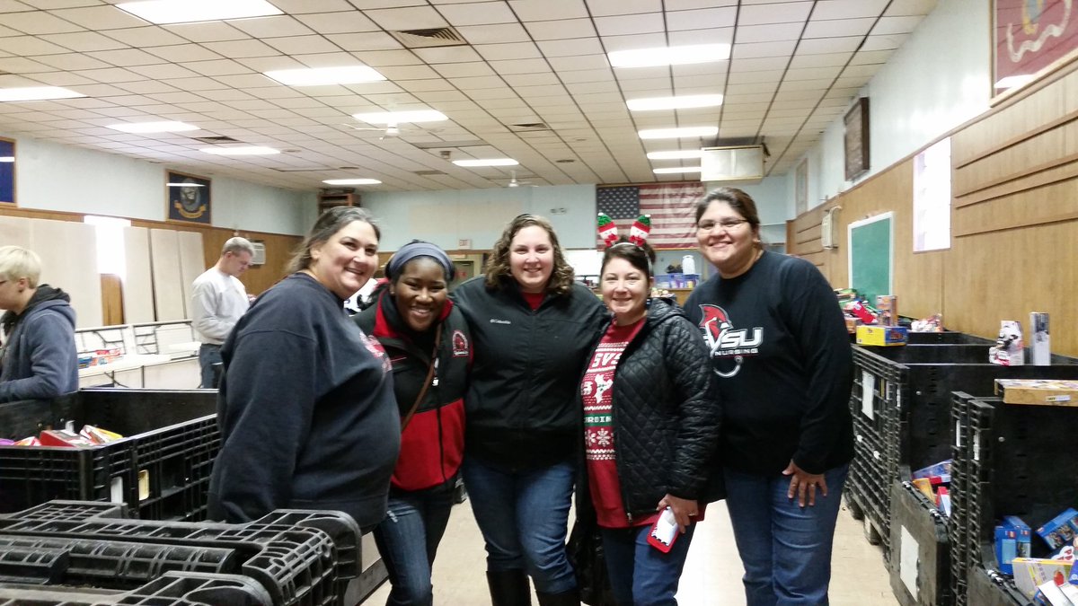 SVSUResLife's tweet photo. Cardinals in action: helping the community at Toys for Tots! #SVCards #ResLifeRealLife https://t.co/4tajh5Y4Bn