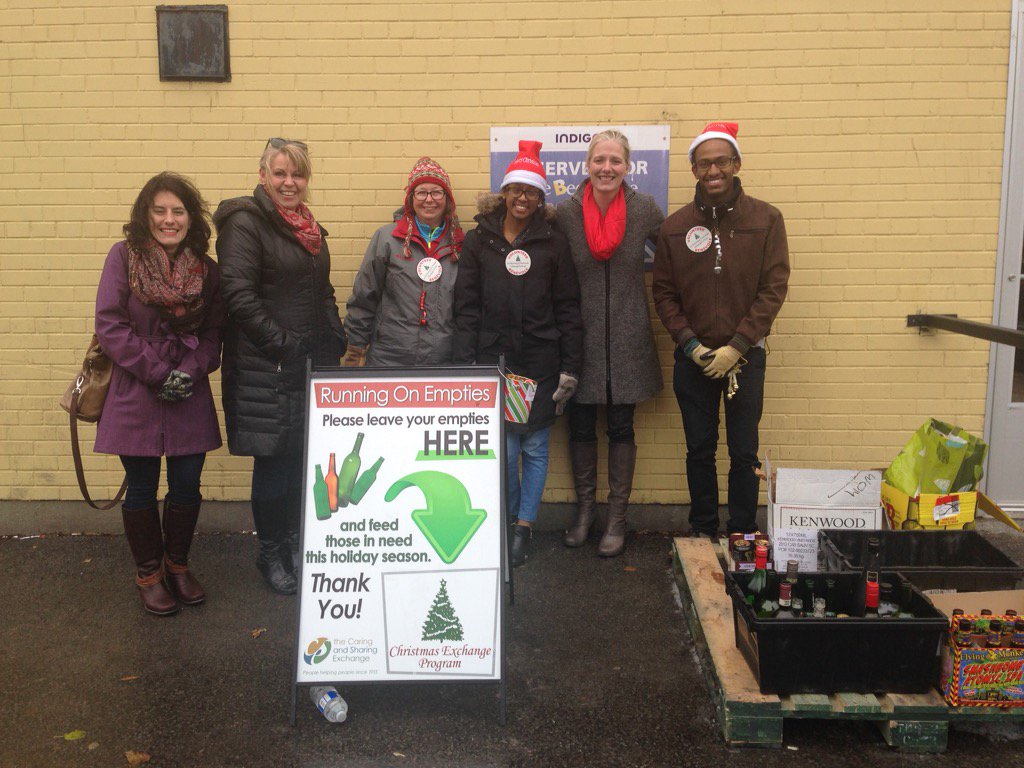 CS_Exchange's tweet photo. Big thanks to @cathmckenna for volunteering to collect bottles for #ROE2015! https://t.co/0qbbMWbUza