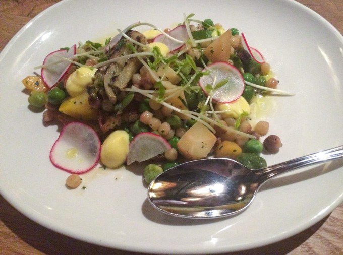 UrbanFoodieKtch's tweet photo. @OakandChar in Chicago's River North is modern tapas for foodies! https://t.co/IkH20RSfrN https://t.co/nIYFuyG2VS