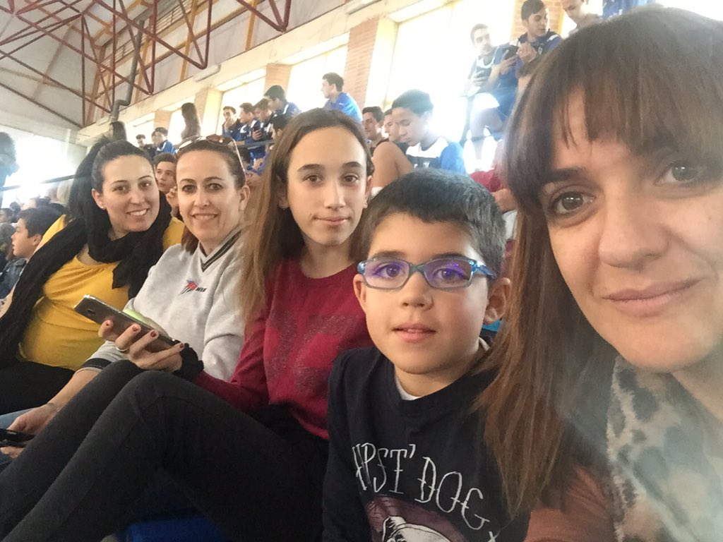 Estamos !!! Probando probando #kahooitVICAR #aenoa19D