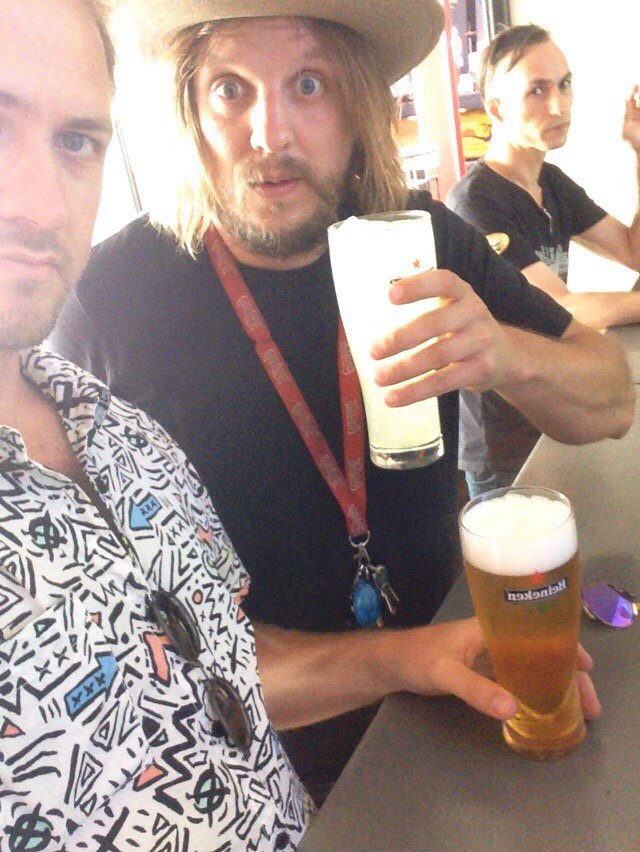 Drinks are flowing! See you all at Zanzibar, George tonight!