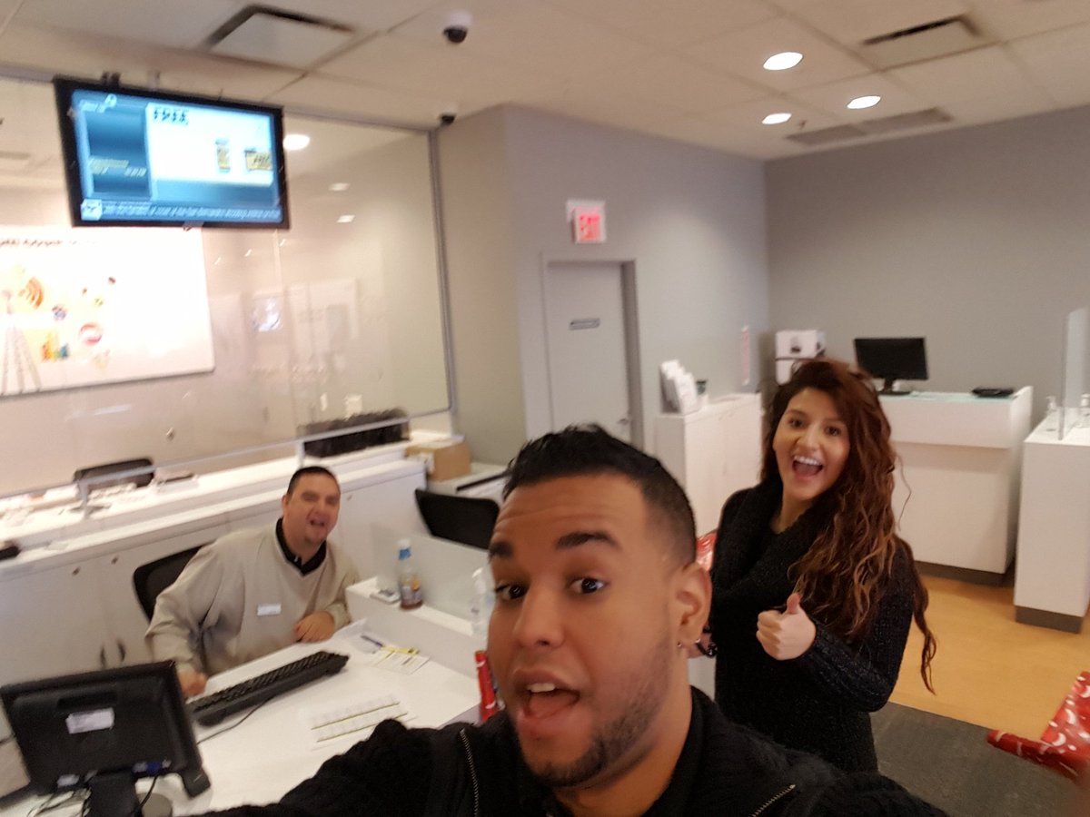 SuperPotatoes1's tweet photo. The Super Potatoes having fun, #JeffIsBusy @TeamTNT @j8o8e8 @SprintCentral https://t.co/QFWf5mywWZ