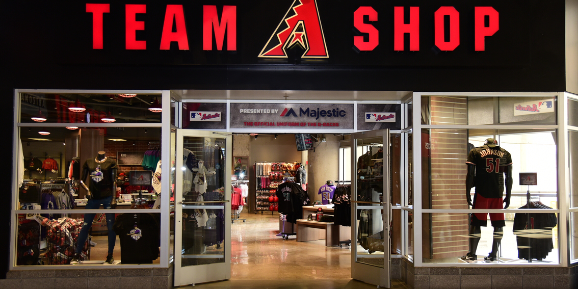 Arizona Diamondbacks on X: It's the final day of the Chase Field Team  Shop's week-long holiday sale. Today, save on #Dbacks outerwear.   / X
