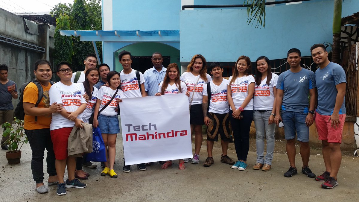 im_mybZ's tweet photo. I can miss all the party in the world, but never the outreach program
#TechMCares
#TechMFamily https://t.co/nozEKDCuAy