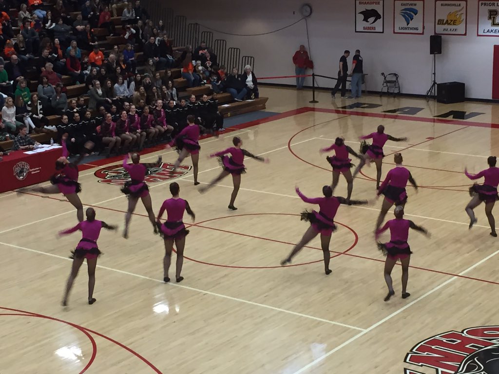Dance_SSC's tweet photo. @BurnsvilleSport performing in #Jazz! #SSCPride https://t.co/E8iTjiRMlT